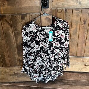 Floral Black and White Blouse